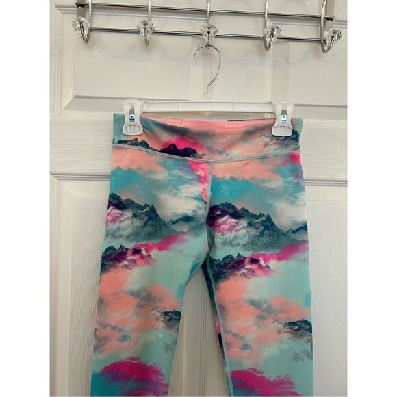 Ivivva by Lululemon rhythmic tights size 12 mountain cloud print - Picture 9 of 9